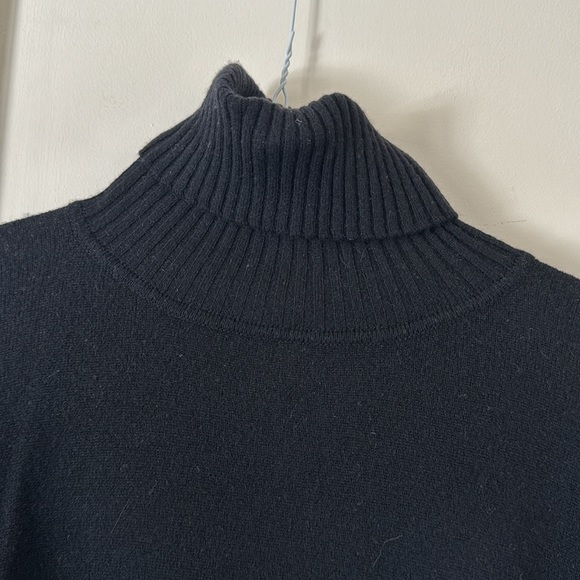Autumn Cashmere Turtleneck sweater - Picture 3 of 6